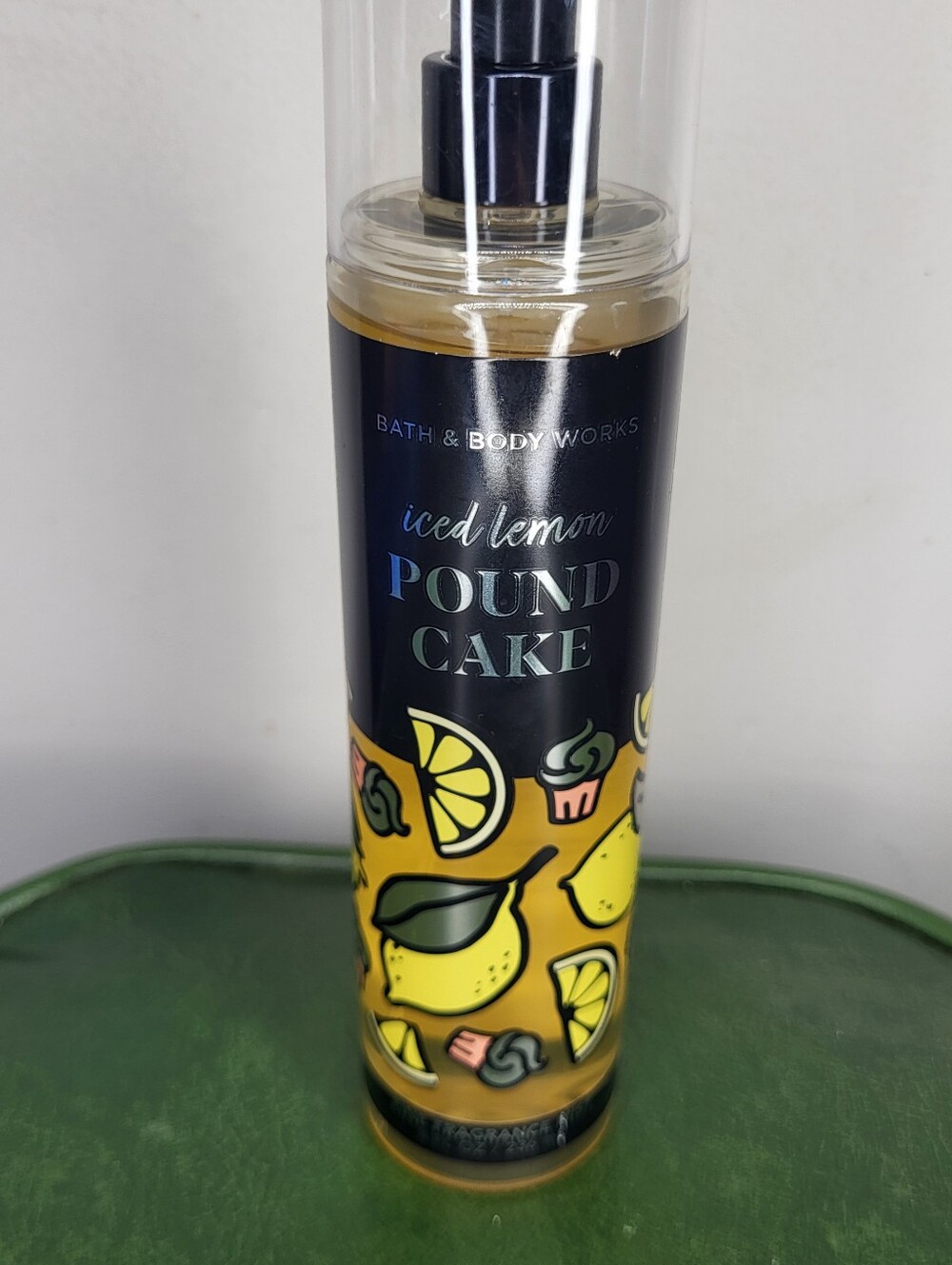 Bath & Body Works Iced Lemon Pound Cake Fine Fragrance Mist Discontinued